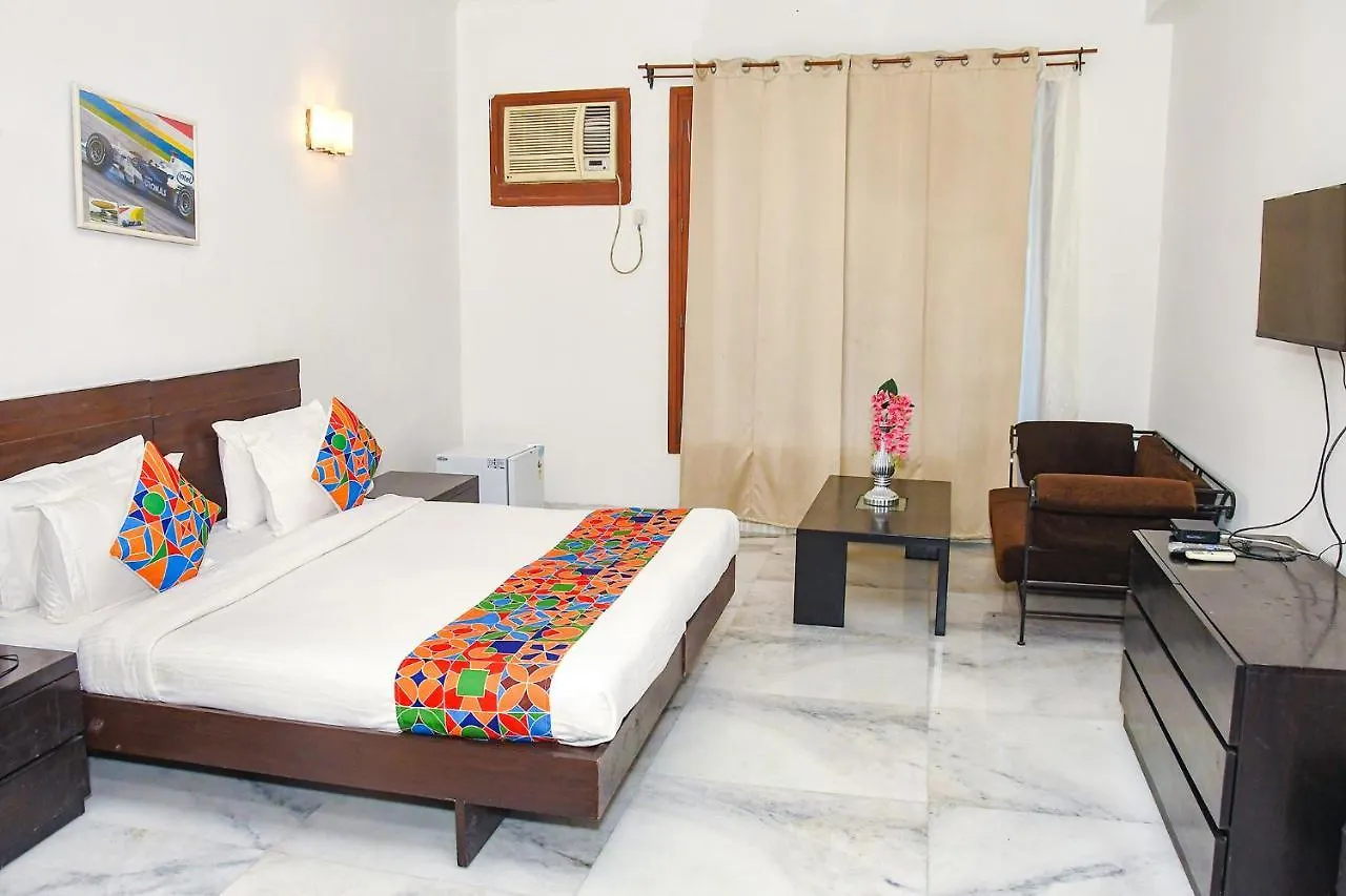 Fabhotel Premium Gurgaon Otel